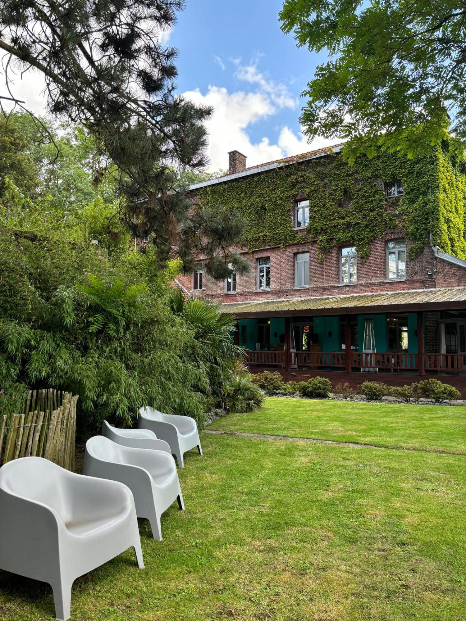 Logis Hotel-Restaurant - Le Moulin D'Artres Exteriör bild