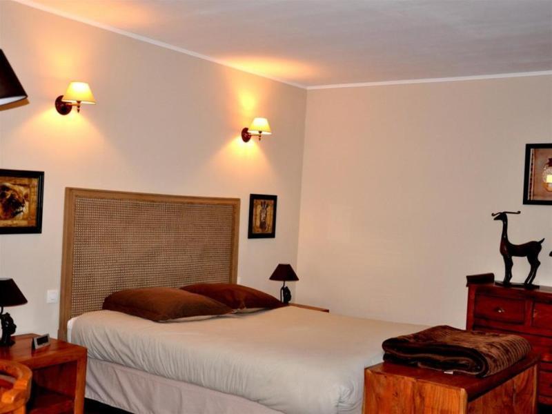 Logis Hotel-Restaurant - Le Moulin D'Artres Exteriör bild